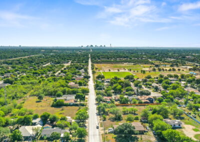 Angled front view of San Antonio Fortuna lot